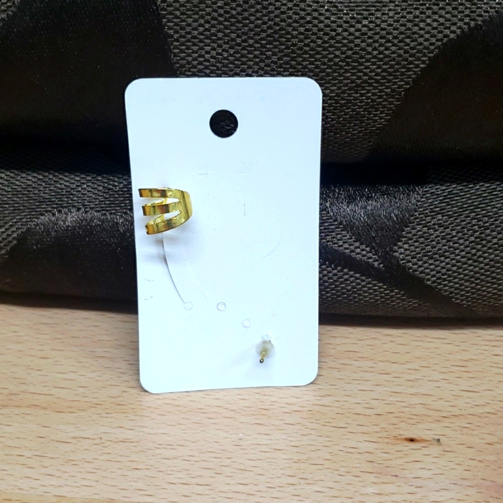 🔥🔥Ear Cuff. - Picture 2 of 3